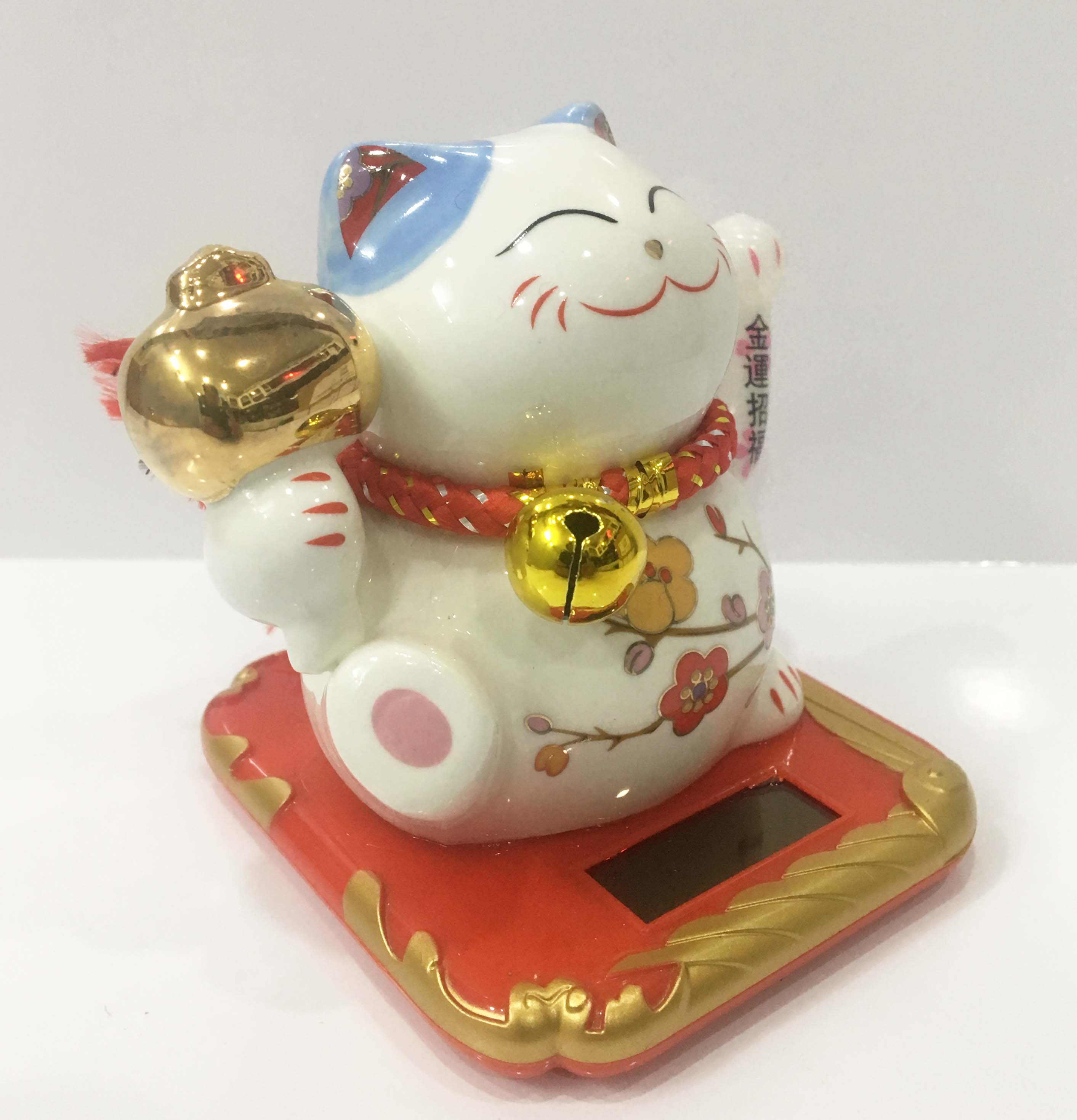 Mèo sứ may mắn - Maneki-Neco - Năng lượng