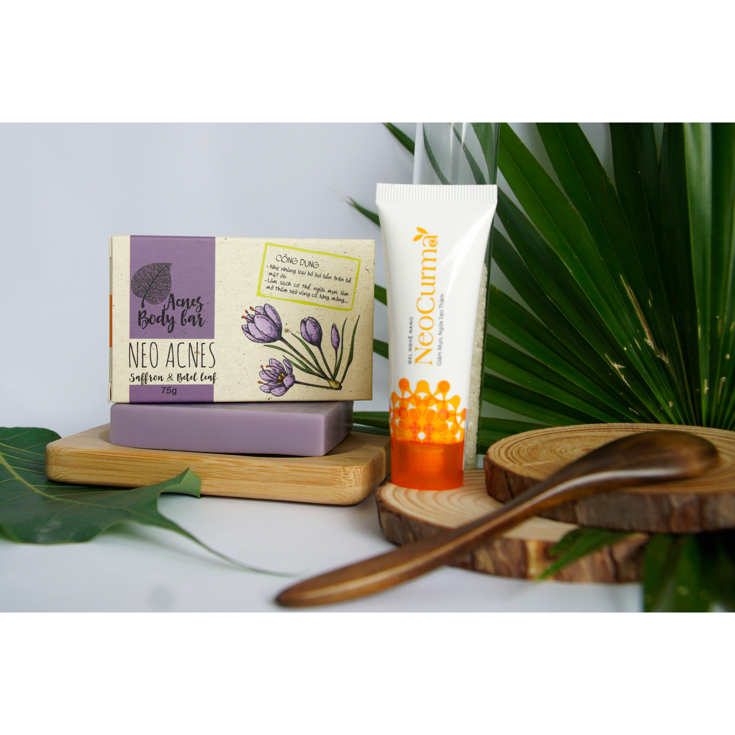 Bộ đôi Xà phòng Saffron Neo Acnes (75G) & Gel Nghệ NeoCurma (20G) - Giảm mụn mờ thâm vùng lưng, cơ thê