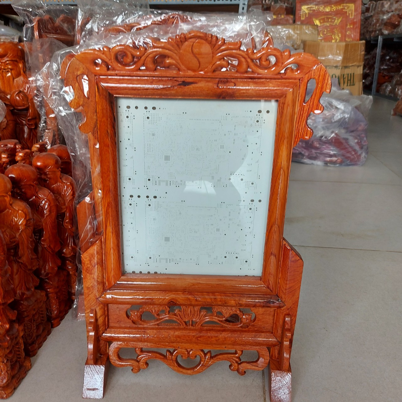 Khung ảnh thờ bằng gỗ hương cao cấp - khung hình thờ 20x30cm