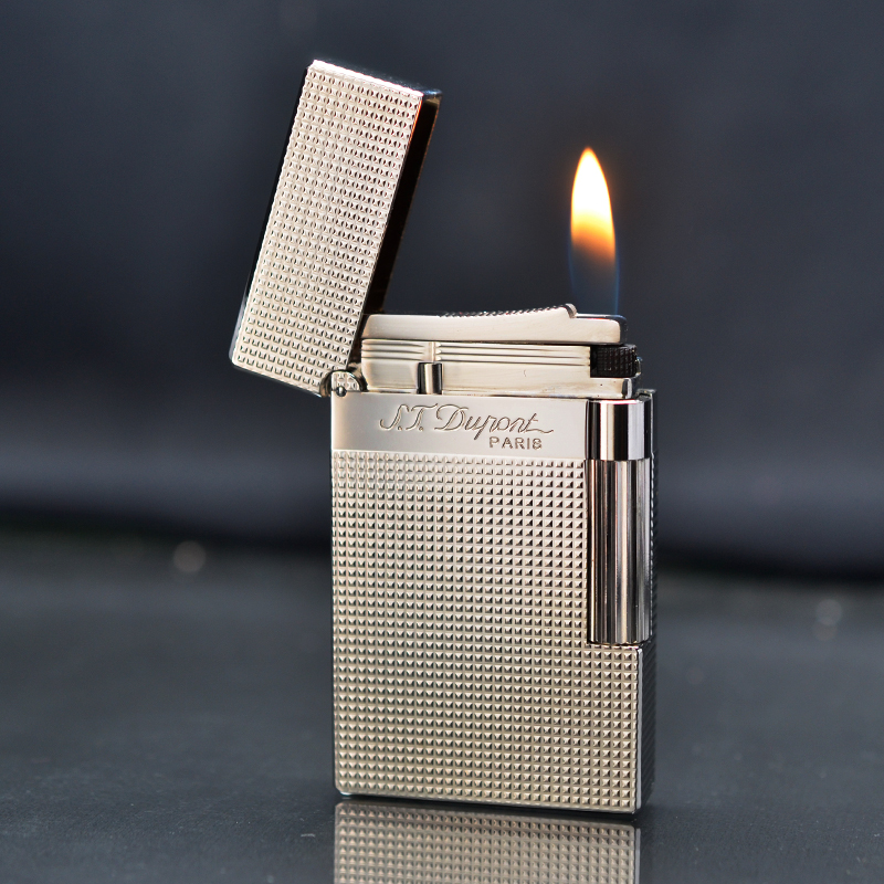 Hộp quẹt ga đá DP D-229T trắng ô vuông caro nhỏ