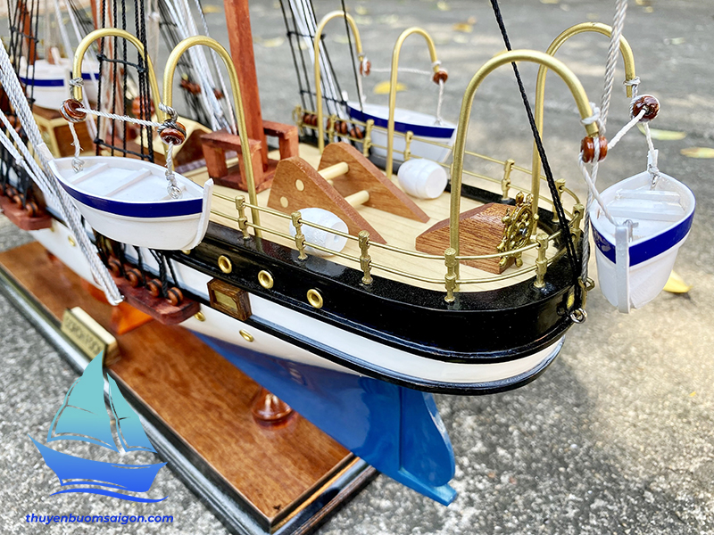 Mô hình thuyền buồm Gorch Fock dài 77cm, thuyền gỗ trang trí, quà tặng cao cấp cho khách hàng đối tác