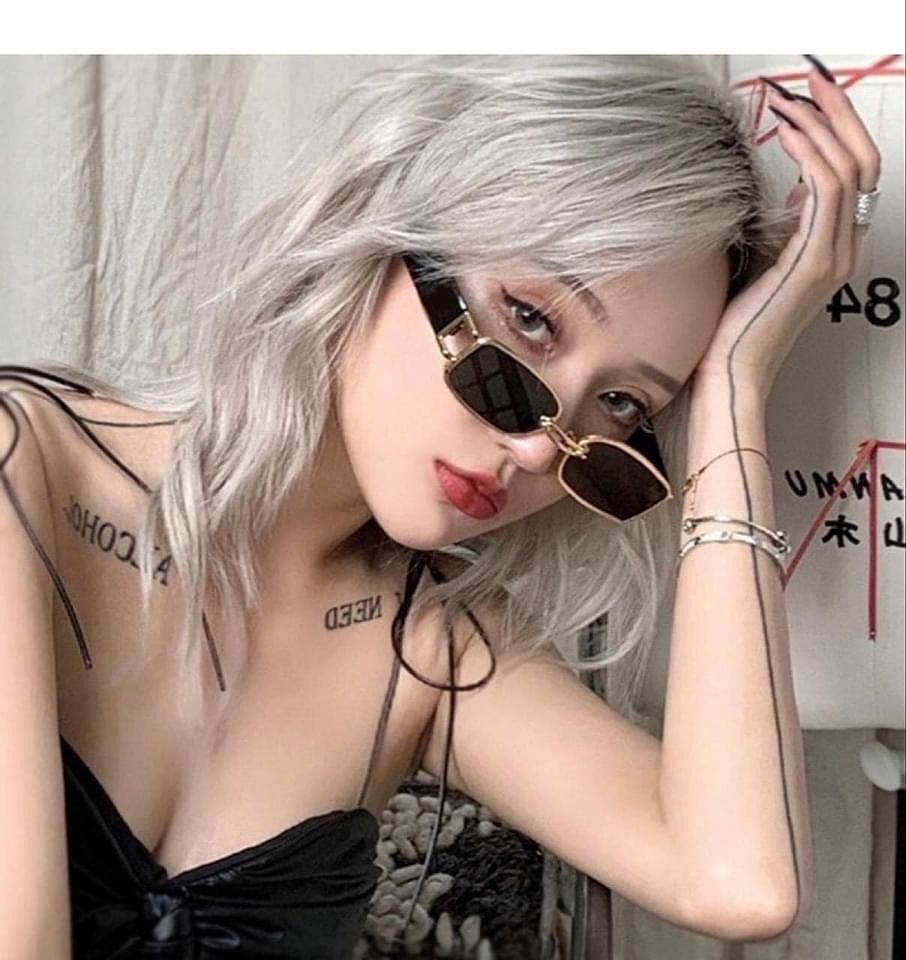 Kính râm Mắt vuông mini retro siêu chất (ĐEN)