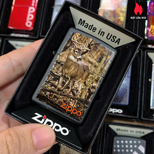 Bật Lửa Zippo 218 Buck In Forest