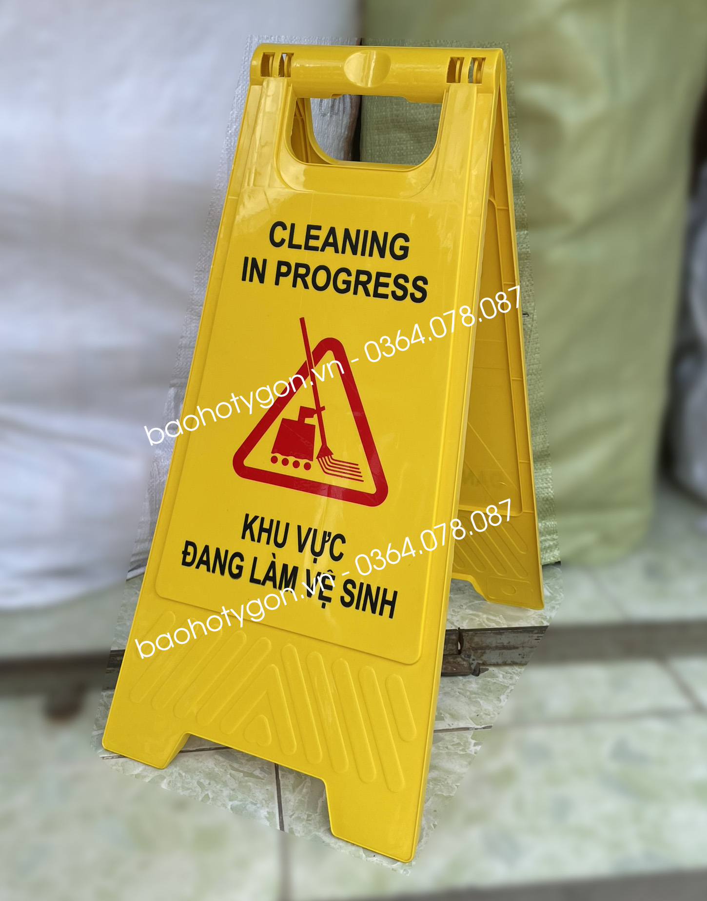 Biển cảnh báo chữ A, biển cảnh báo nhựa