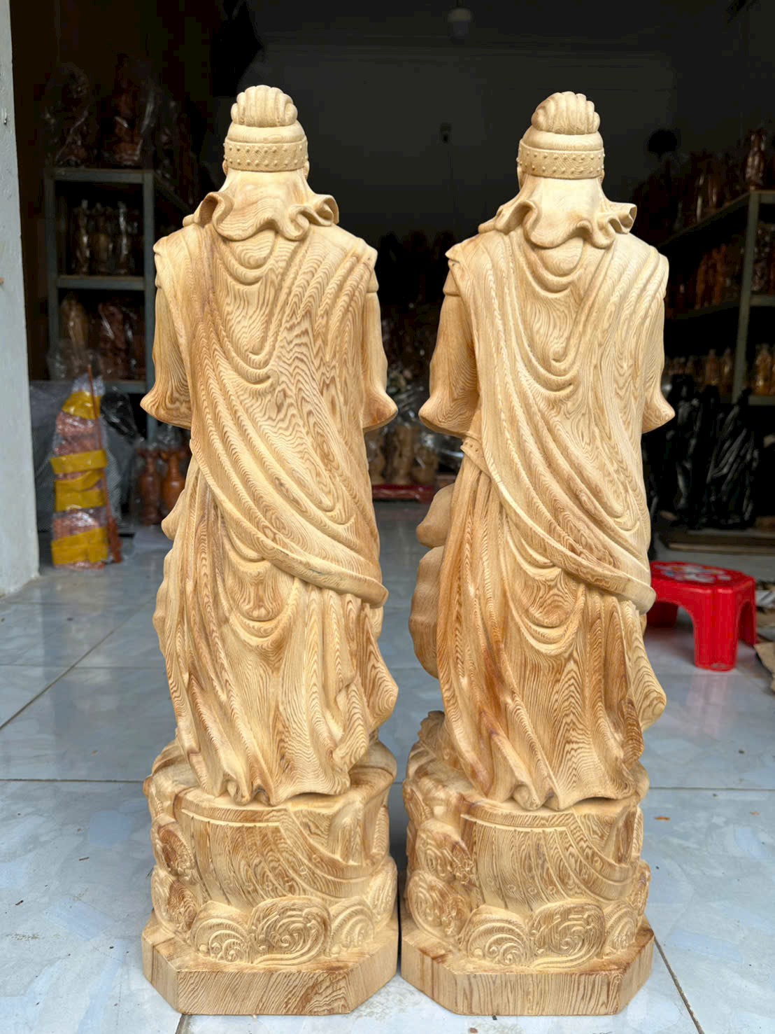 Tượng trần quốc tuấn trần hưng đạo vương bằng gỗ ngọc Am thơm nức cao 70cm