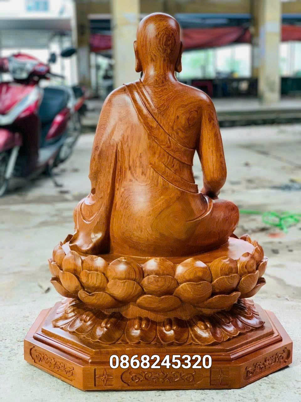 Tượng phật hoàng trần nhân tông bằng gỗ hương đá kt cao 80×52×45cm