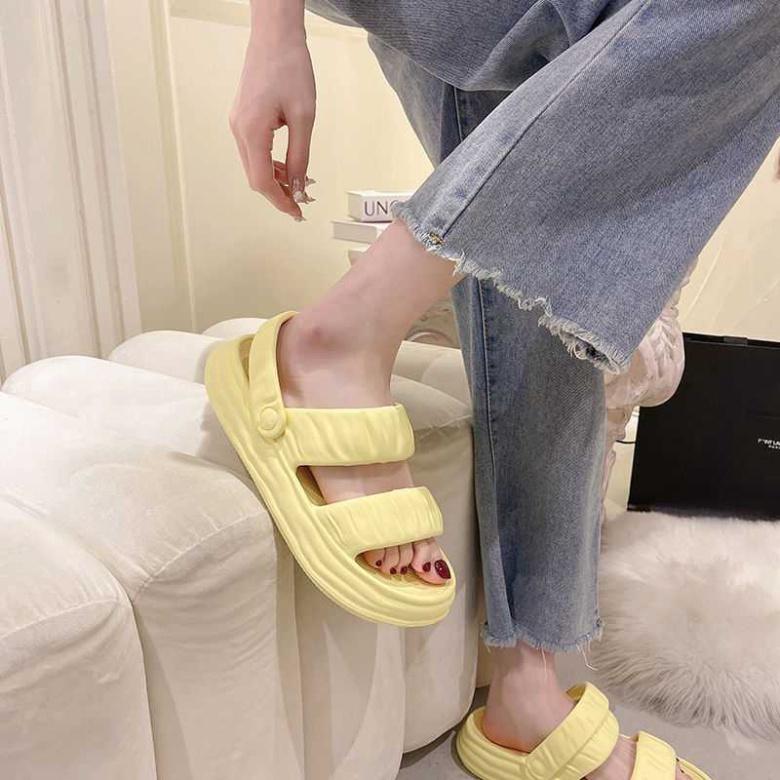 Dép Sandal nữ đế cao 4cm đi mưa chống trơn trượt, dép quai hậu nữ quai ngang đi học - DL165 - Đen