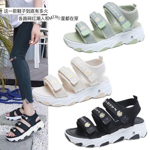 Giày sandal 3 quai hoa cúc êm chân siêu xinh mã LM SD00026