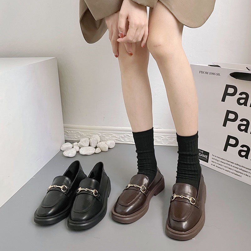 DA MỀM CÓ SẴN Giày Moccasin Moca Nữ mũi vuông đế 3cm da lì mềm màu đen và nâu dẫm gót fullbox