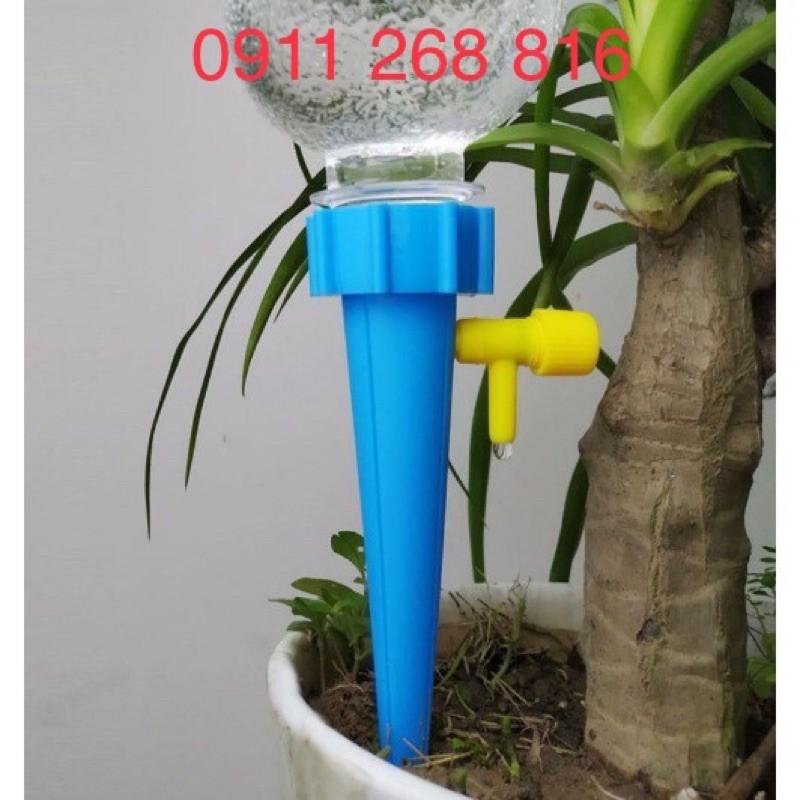Đầu tưới nhỏ giọt điều chỉnh được sử dụng với chai nước tự chế