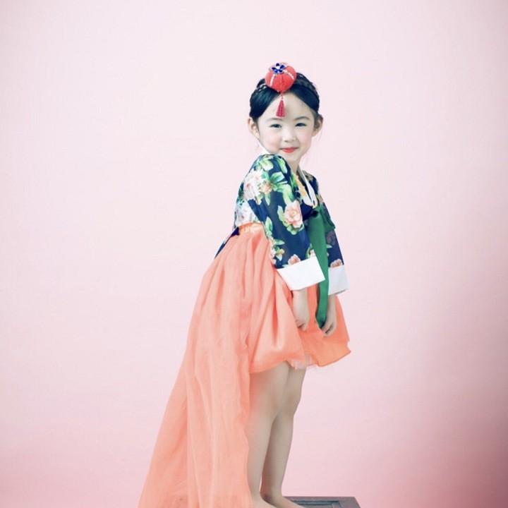 HM0360 - TRANG PHỤC TRUYỂN THỐNG HANBOK HÀN QUỐC CHO BÉ GÁI TÀ DÀI