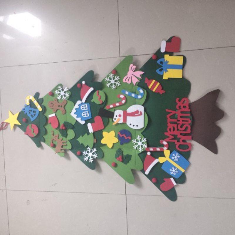 Cây thông NOEL vải dạ 2021 TẶNG KÈM ĐÈN NHÁY VÀ 32 PHỤ KIỆN cây thông noel dán tường