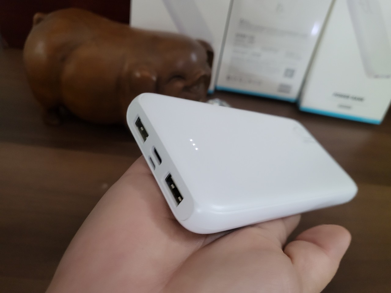 Pin Sạc Dự Phòng Kivee PT62 Dung Lượng 10000mAh - Màu Trắng