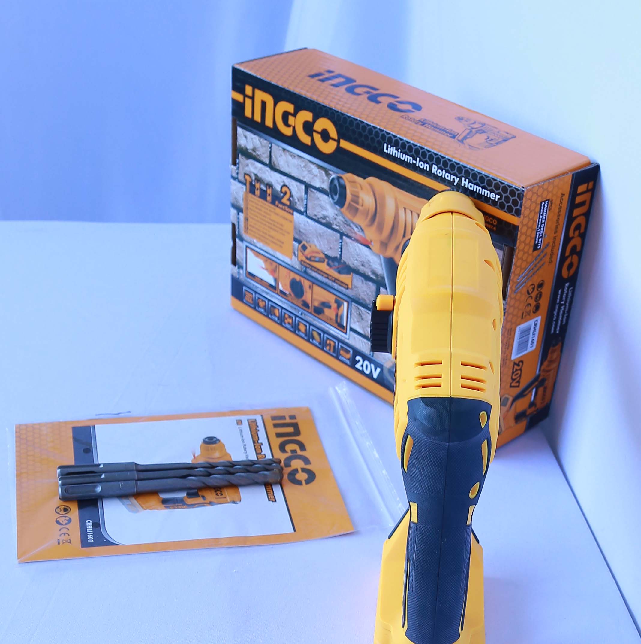 Máy khoan bê tông dùng pin 20V INGCO CRHLI1601 tốc độ 900rpm, tốc độ búa 5100bpm, khả năng khoan 16 mm, kèm mũi khoan