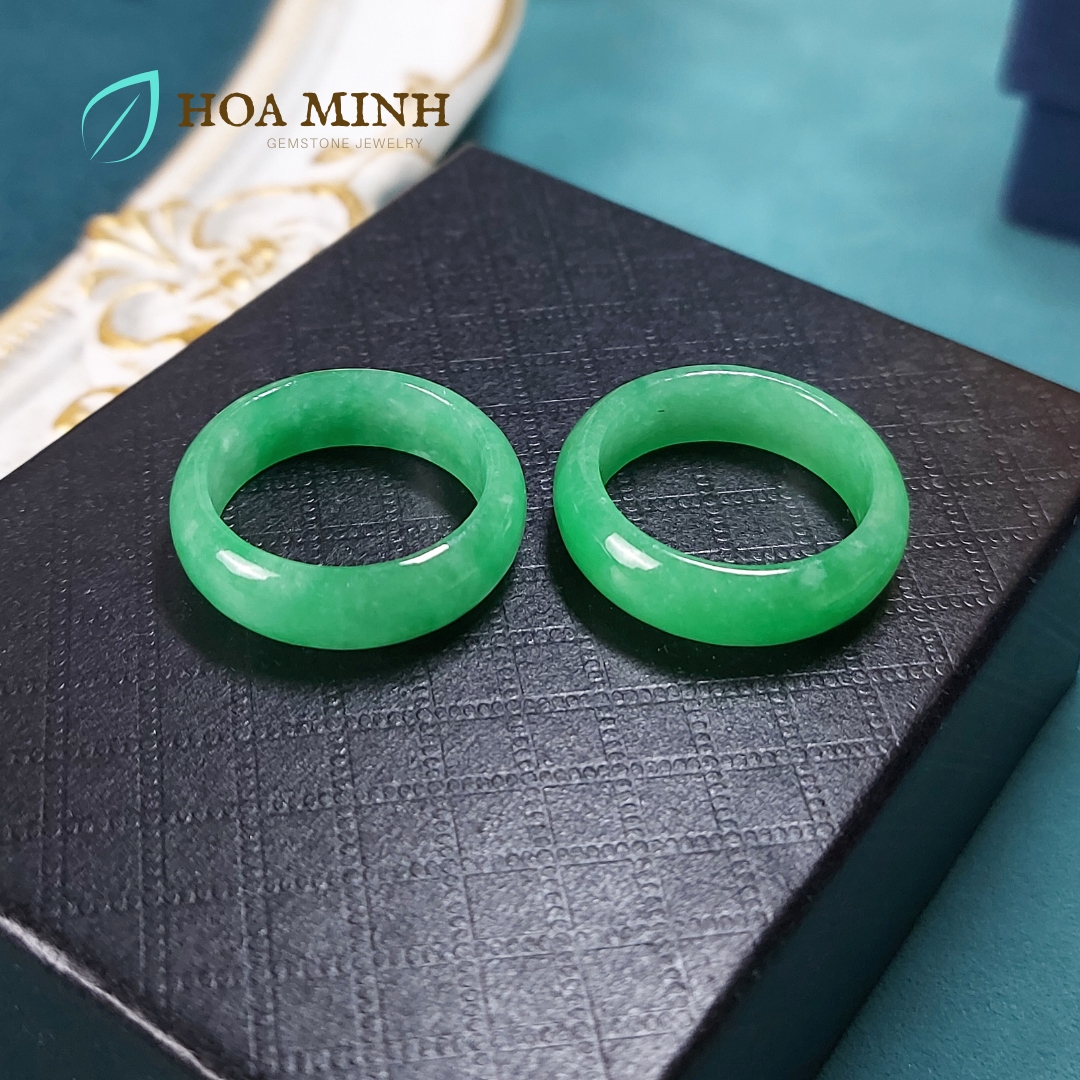 Nhẫn Cẩm Thạch xanh lá size 9 đường kính 19mm dày nhẫn 6.8 li không kén mệnh