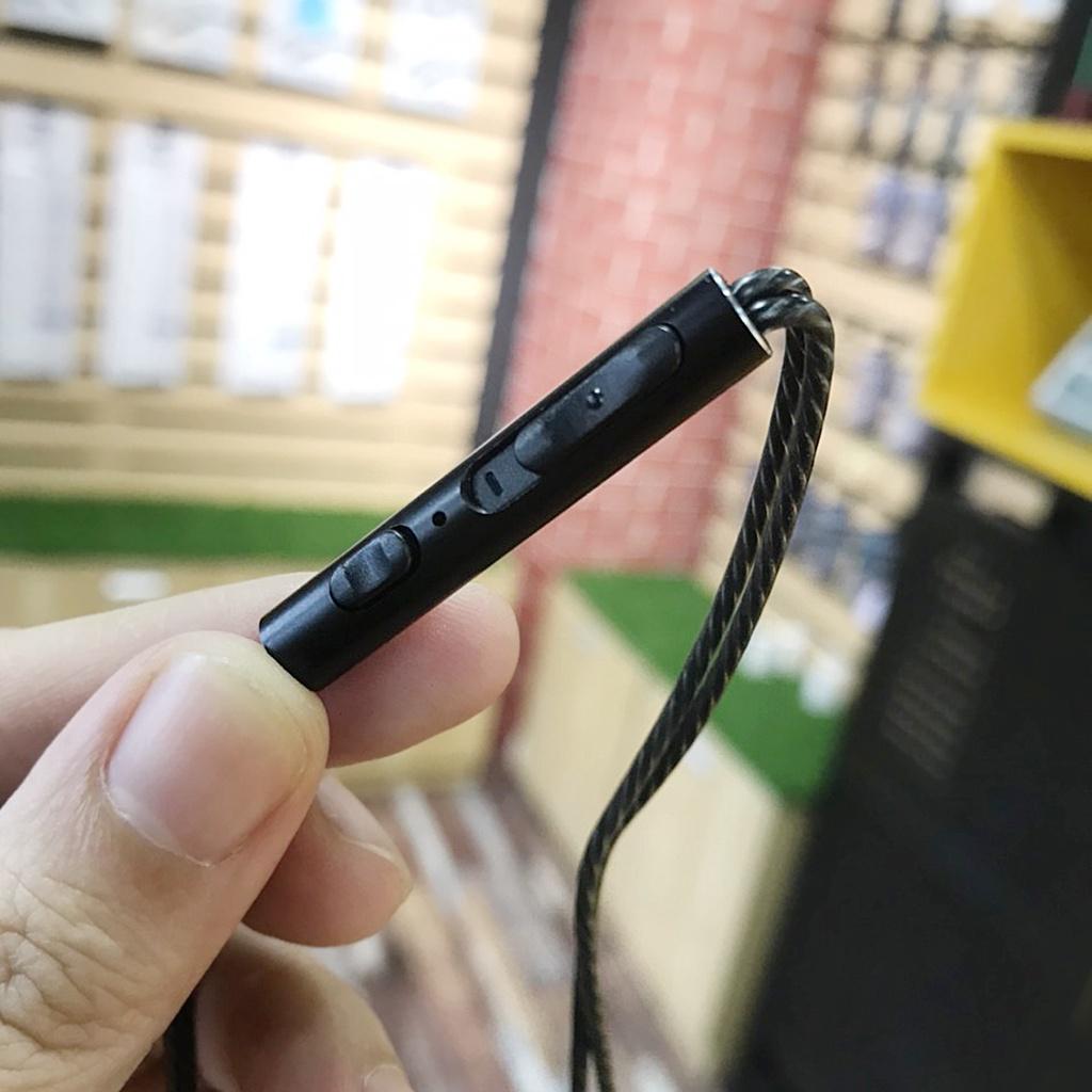 Tai nghe bass mạnh mẽ/Tai Nghe Gaming Remax RM-598 Có Dây Nhét Tai Chơi Game Chống Ồn Có Mic In Ear Cho Điện Thoại - Hàng Chính Hãng Remax