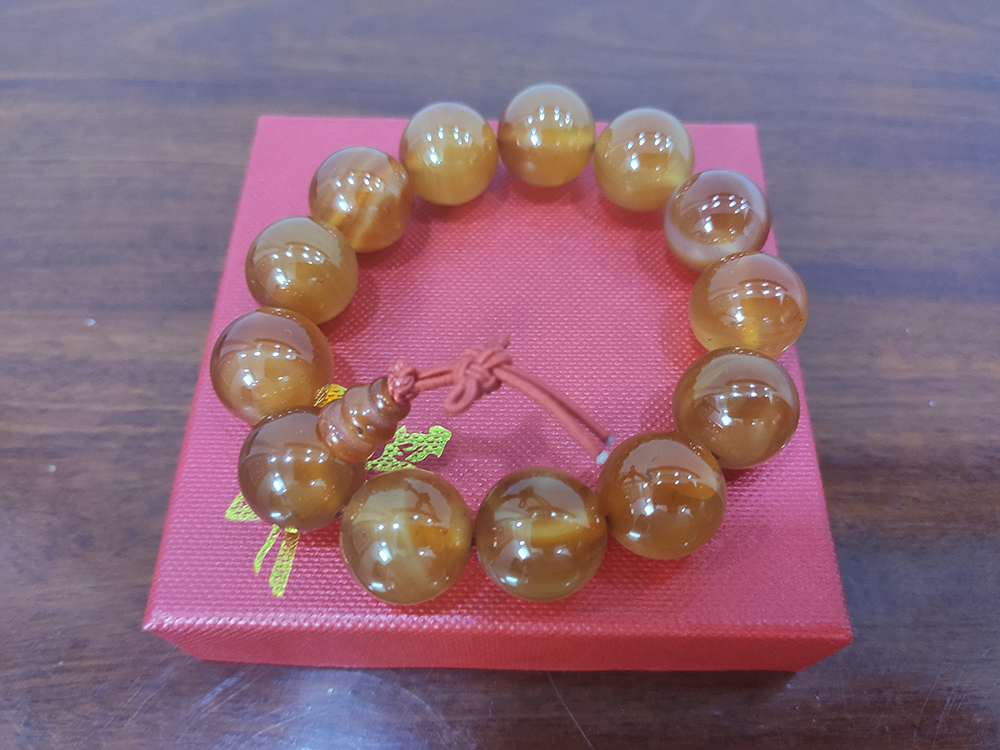 Vòng tay phong thủy mã não đỏ 16 ly, vòng tay chuỗi hạt