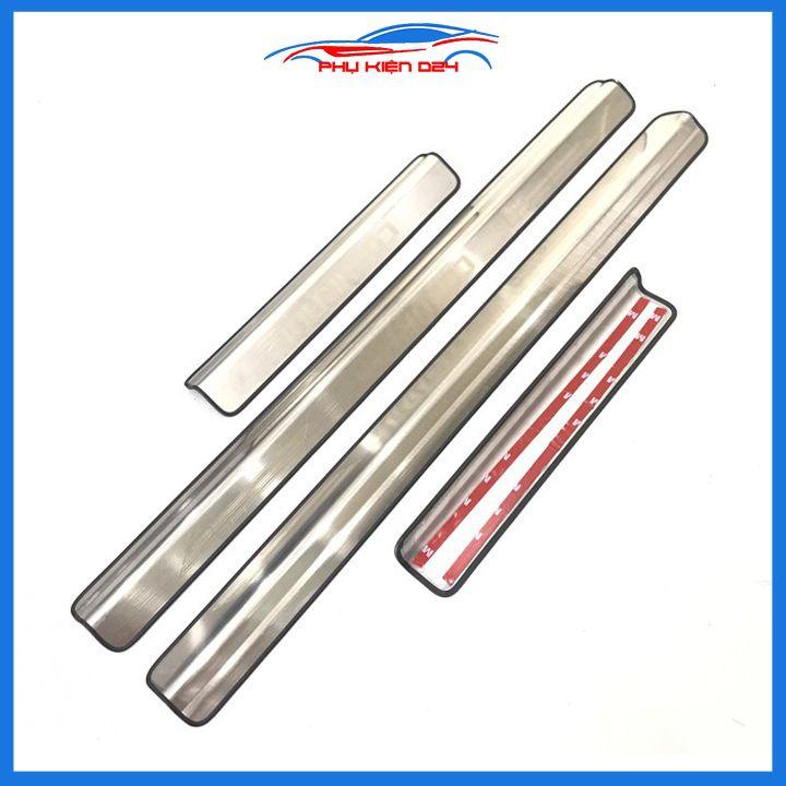 Bộ ốp bậc cửa trong ngoài Colorado 2015-2016-2017-2018-2019-2020-2021-2022 Inox chống trầy trang trí xe