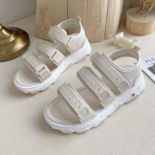 Giày sandal 3 quai hoa cúc êm chân siêu xinh mã LM SD00026