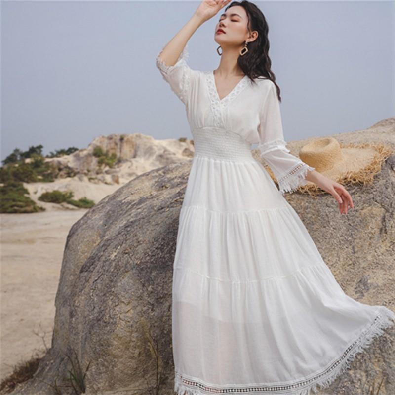 Váy Du Lịch Màu Trắng Eo Chun