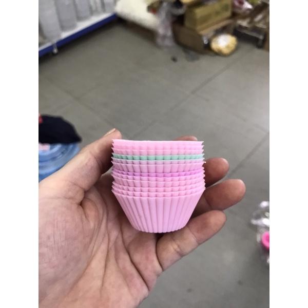 Set 12 khuôn silicone làm bánh cupcake