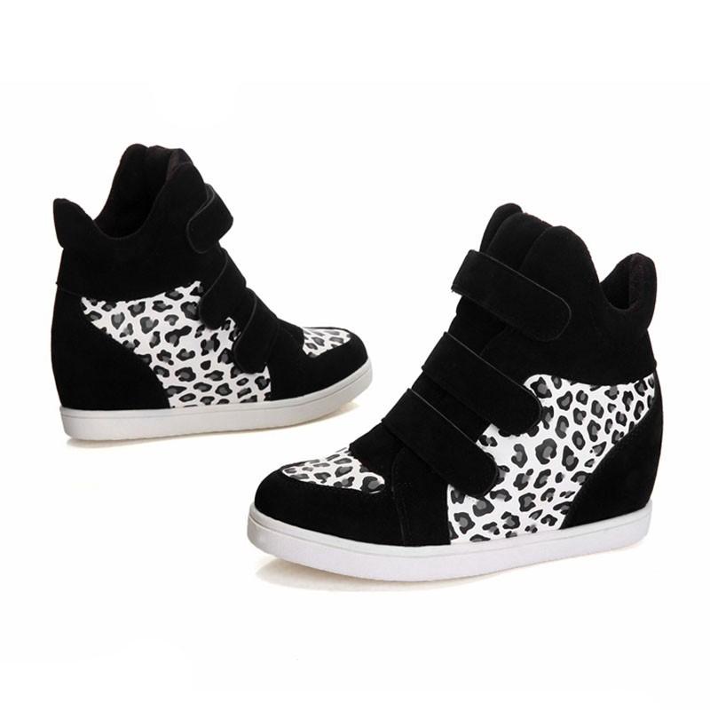 HÀNG có sẵn ! giày sneaker nữ cổ cao thời trang