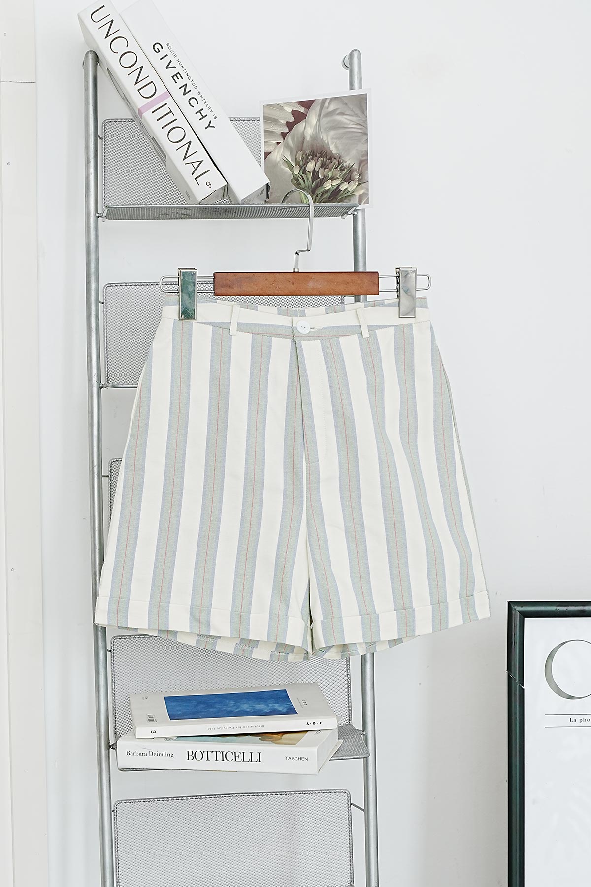 Quần shorts basic gấu lơ vê TSX0522 Vienne Tran V64S21H010