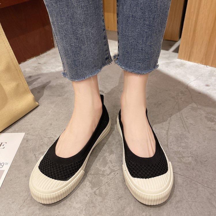 Giày Slip On Nữ Đẹp Ôm Chân Thoáng Khí Siêu Xinh Với 2 Màu : Đen, Nâu Sữa Có Đủ Size Từ 35-40 SHOP HAMI G35