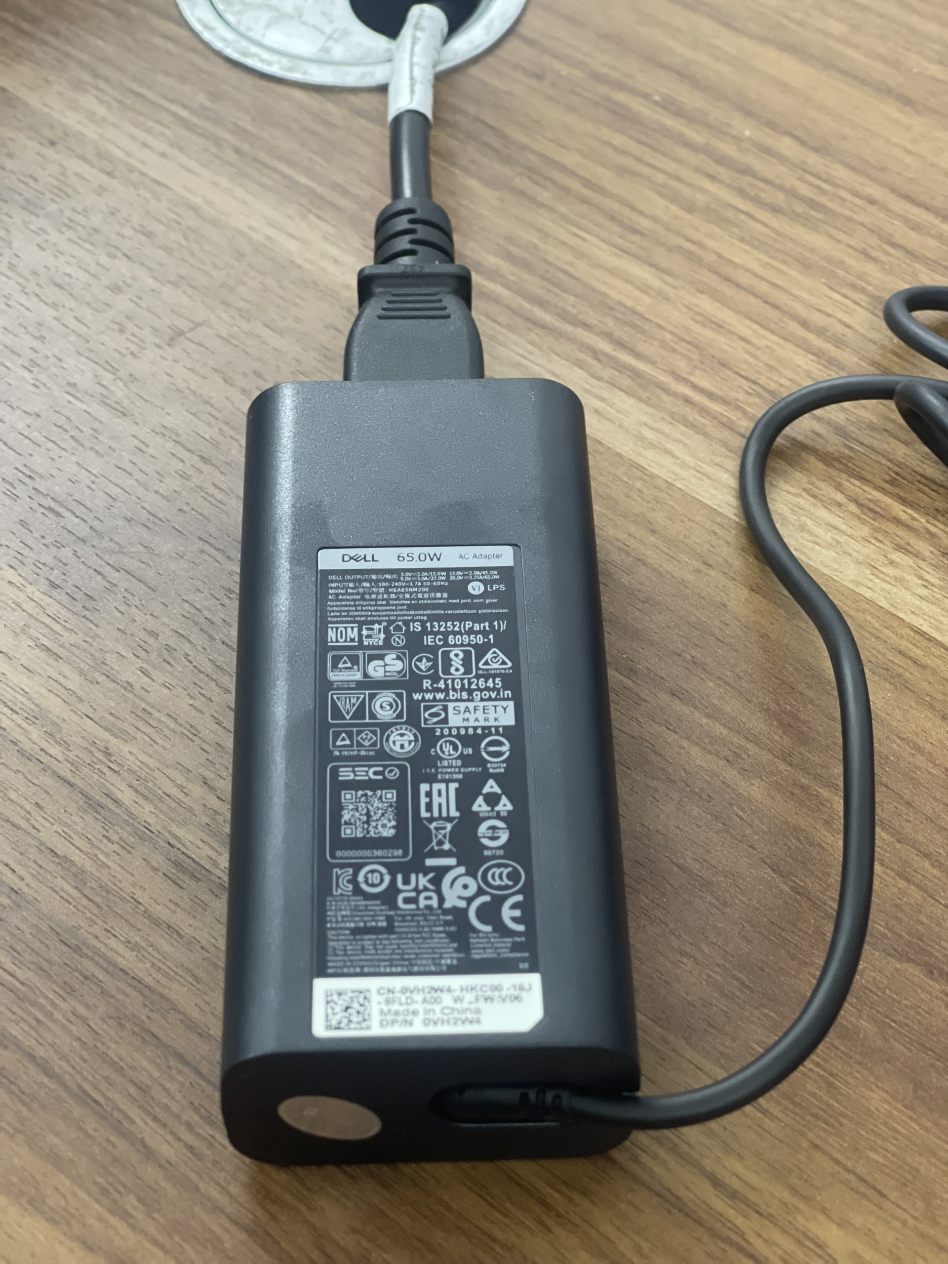 Sạc dành cho Laptop Dell Latitude 7490 Type-C hàng nhập khẩu.