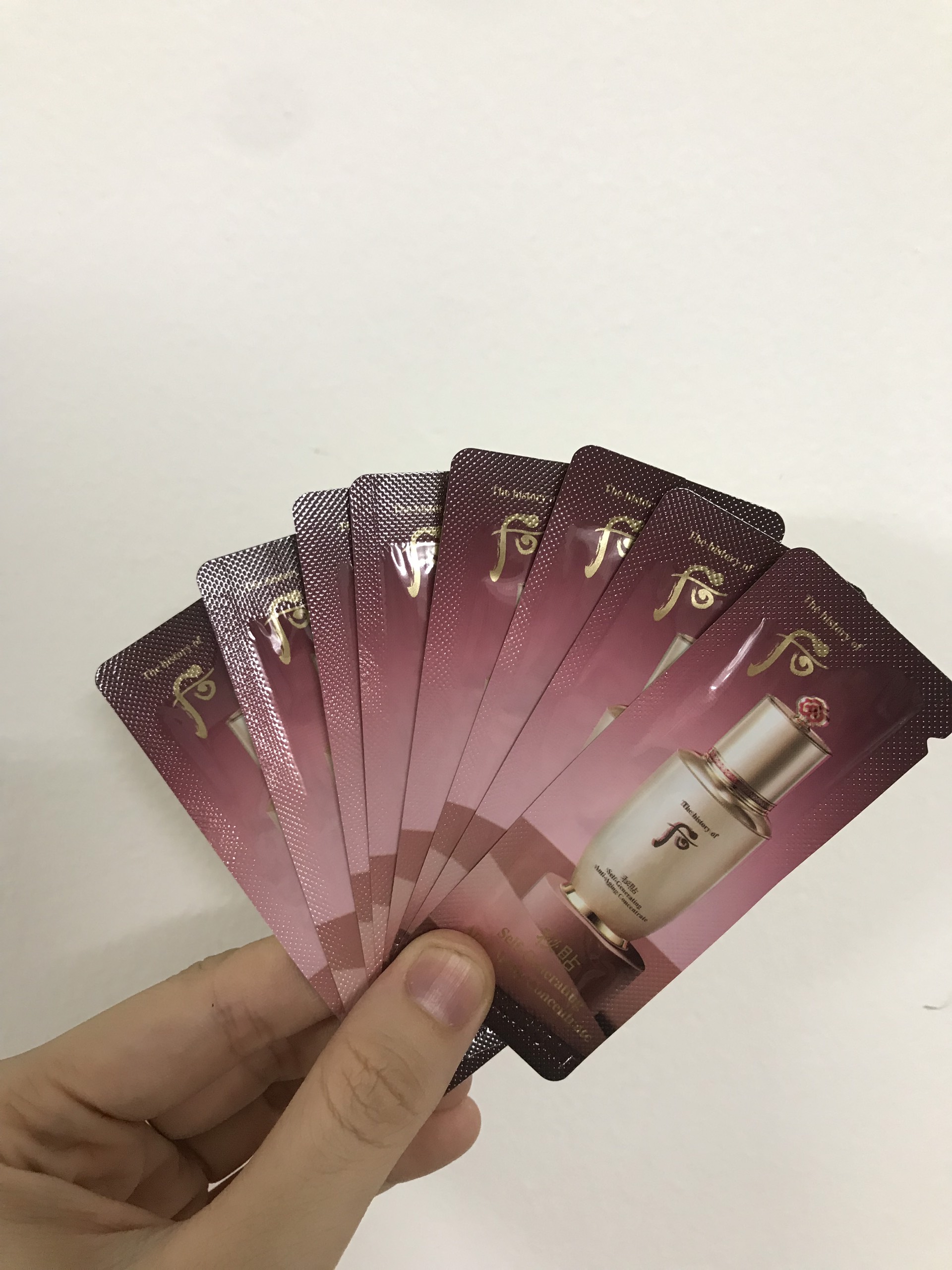 Combo 30 gói Tinh chất tự sinh chống lão hóa Whoo Bichup Self-Generating Anti-Aging Concentrate 1ml