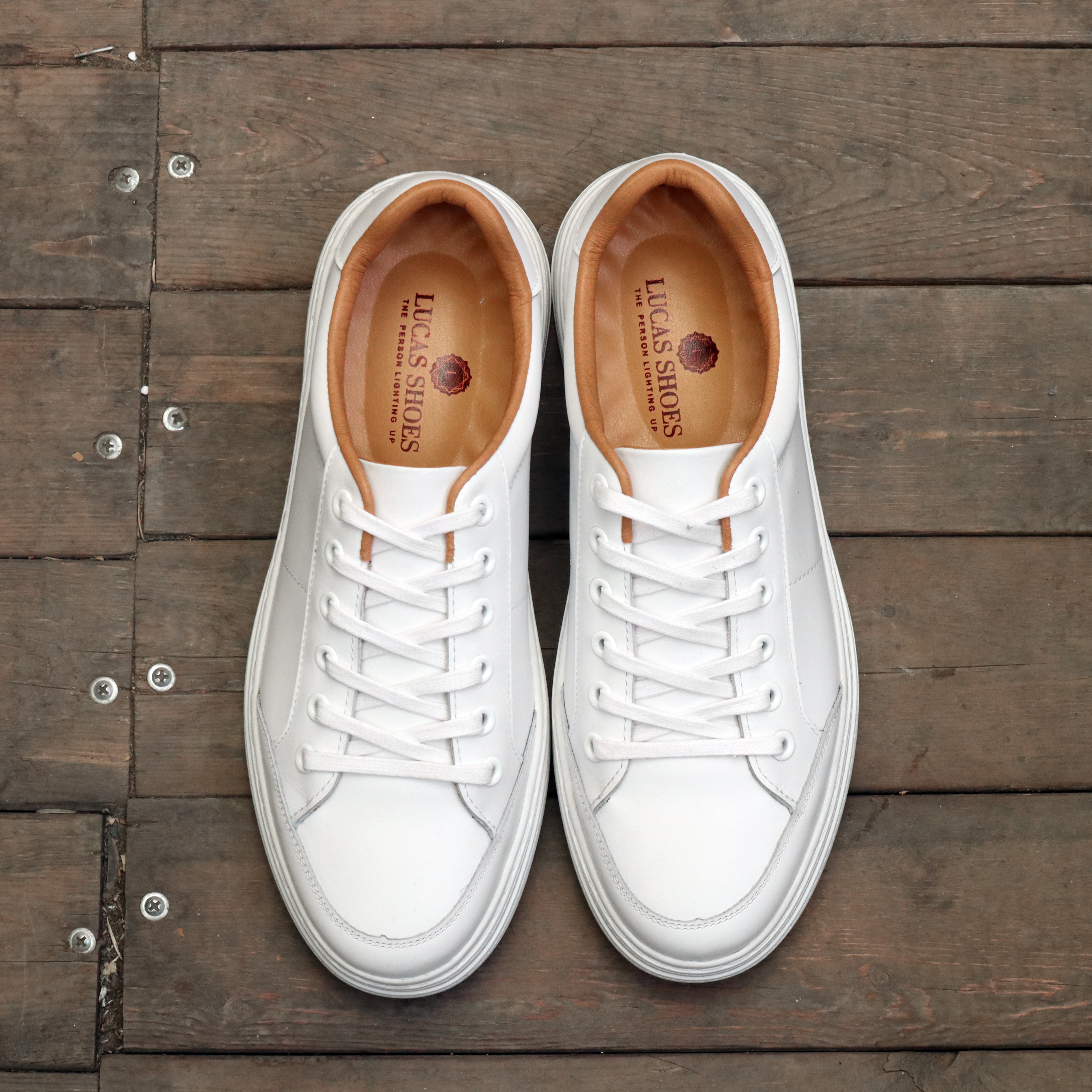 Giày sneaker da bò trắng LC2101 White Lucas Shoes