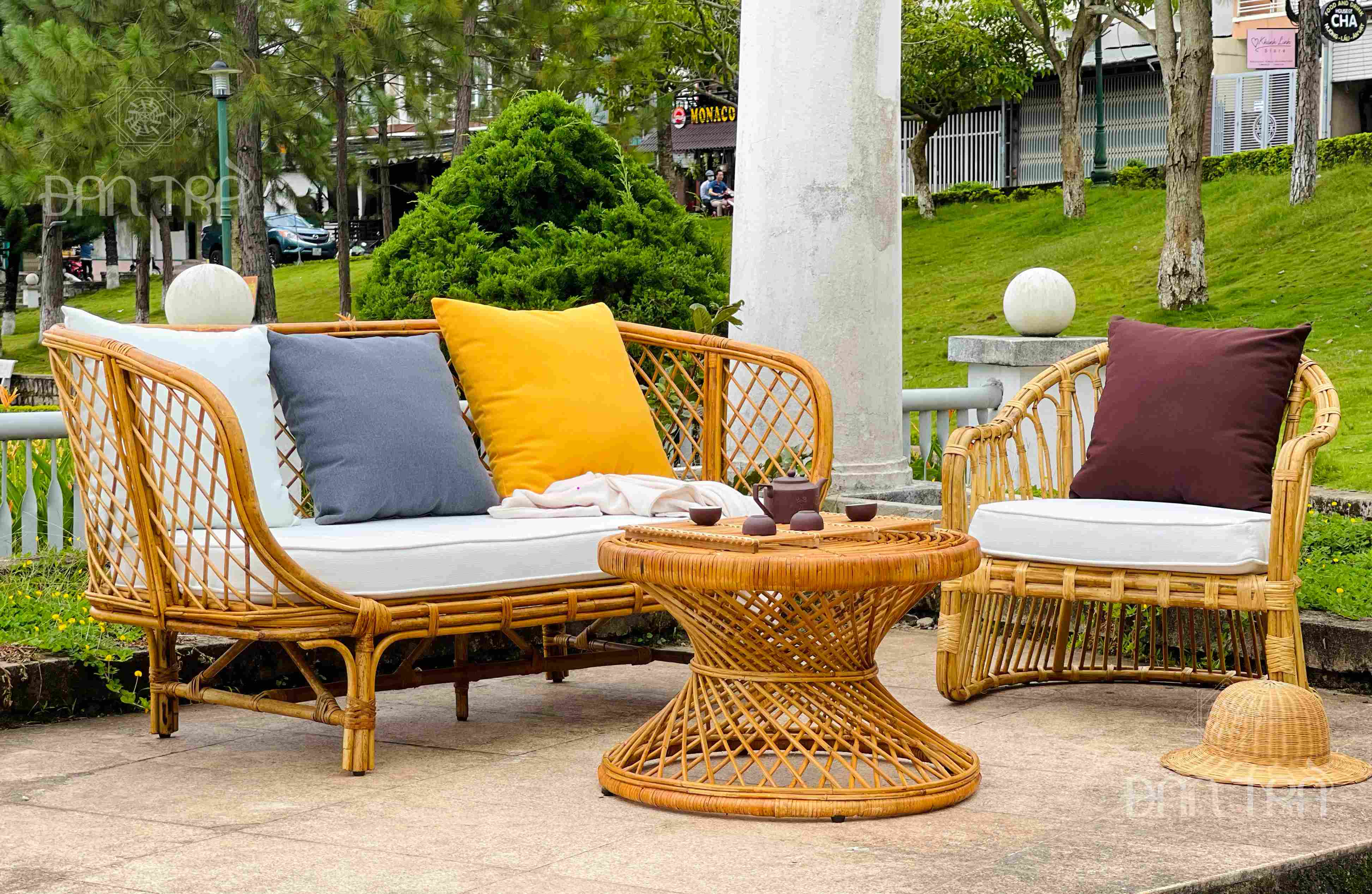 Ghế Sofa Mây Đan Caro Cổ Điển, Ghế Băng Mây Dài 100% Mây Tự Nhiên, Ghế Mây Decor Phòng Vintage - Xưởng Bàn Ghế Mây Tre ĐAN TRÀ