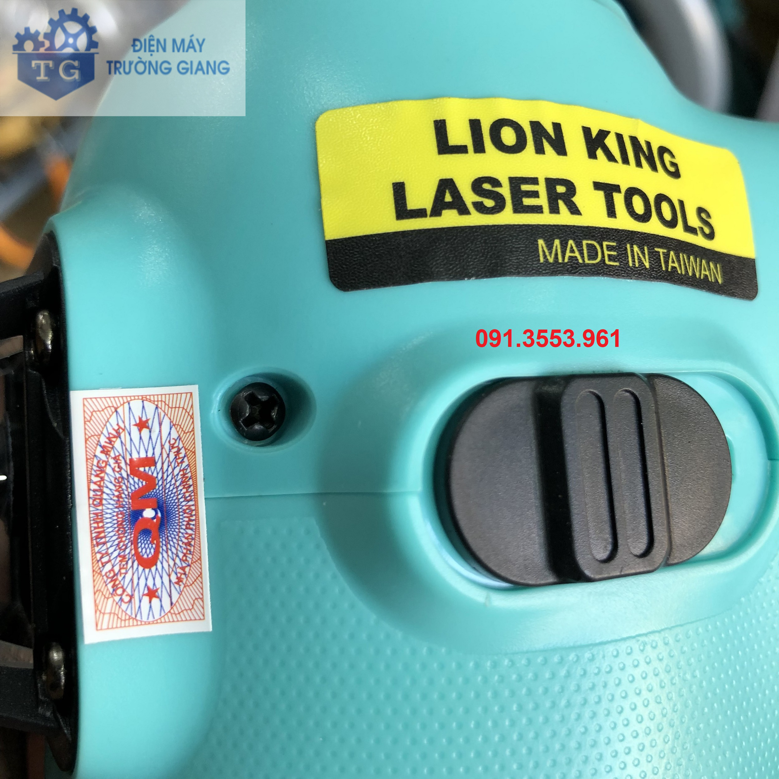 Máy cân mực - máy bắn cốt laser 12 tia LION KING Đài Loan siêu sáng - Tặng kèm 2 pin sạc