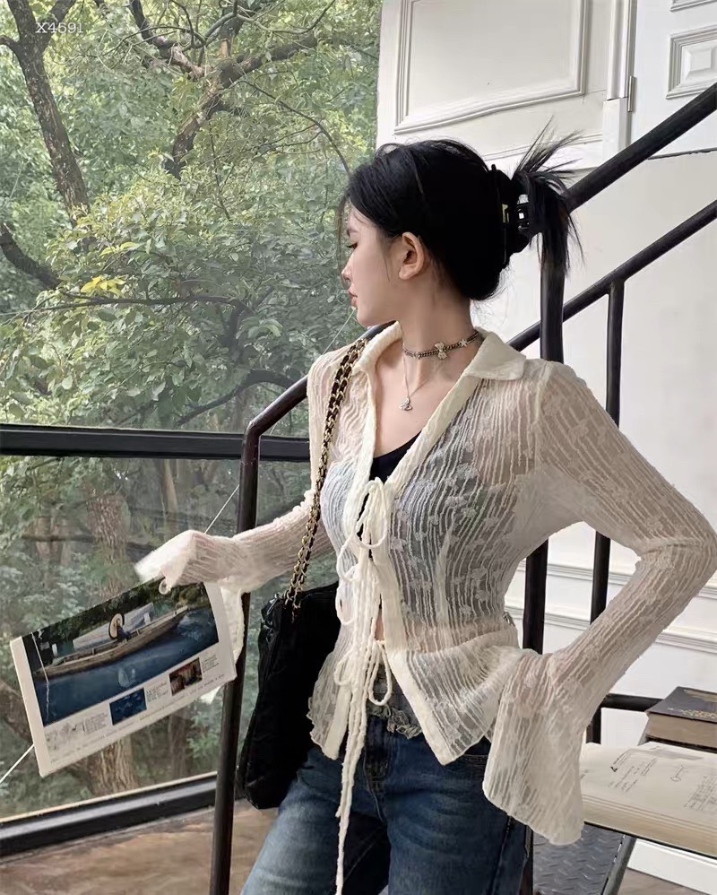 ÁO LƯỚI KIỂU CỔ SƠ MI BUỘC DÂY ÔM BODY TAY DÀI LOE + ÁO CROPTOP BRA THUN DÂY ĐEN CƠ BẢN ĐI TIỆC ĐI CHƠI DẠO PHỐ ĐI BIỂN