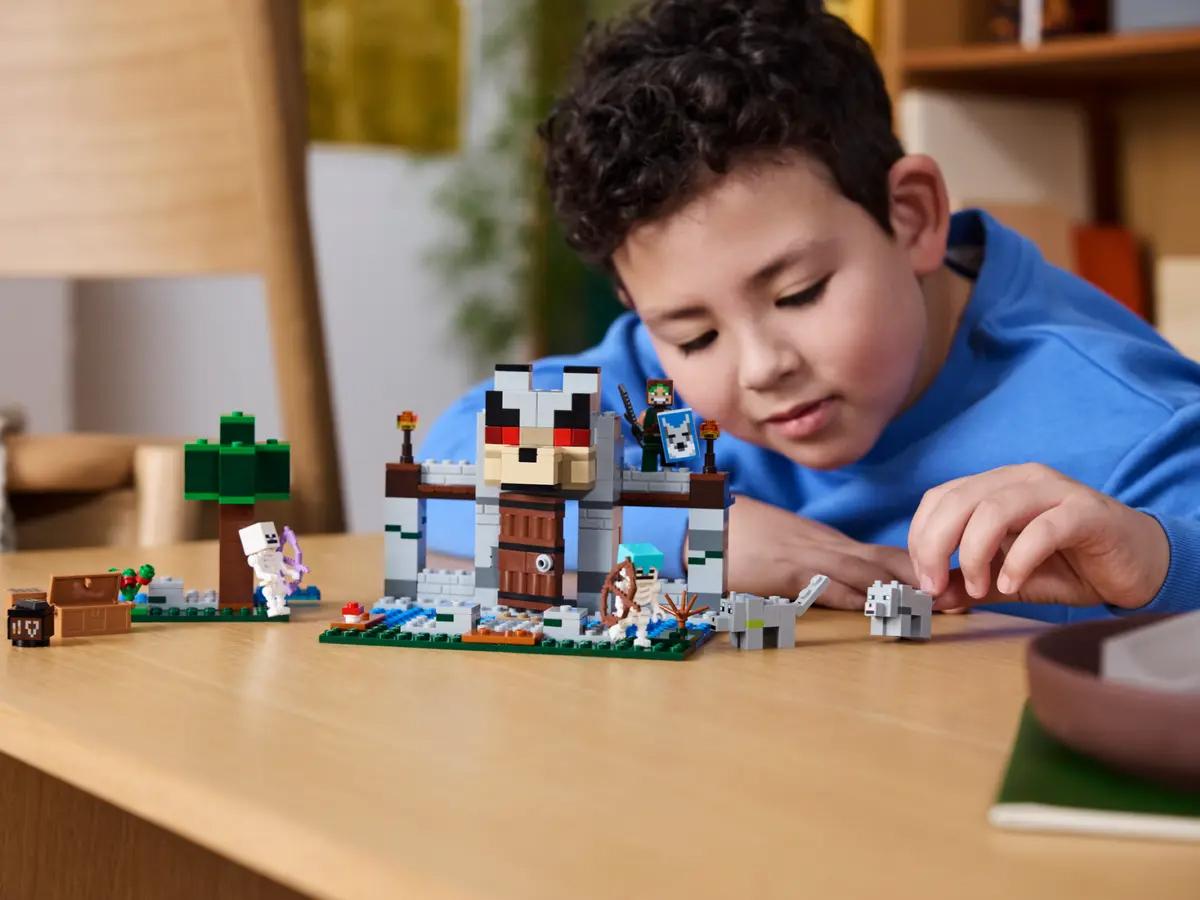 Đồ Chơi Lắp Ráp Tòa Thành Sói - The Wolf Stronghold - Lego Minecraft 21261 (312 Mảnh Ghép)