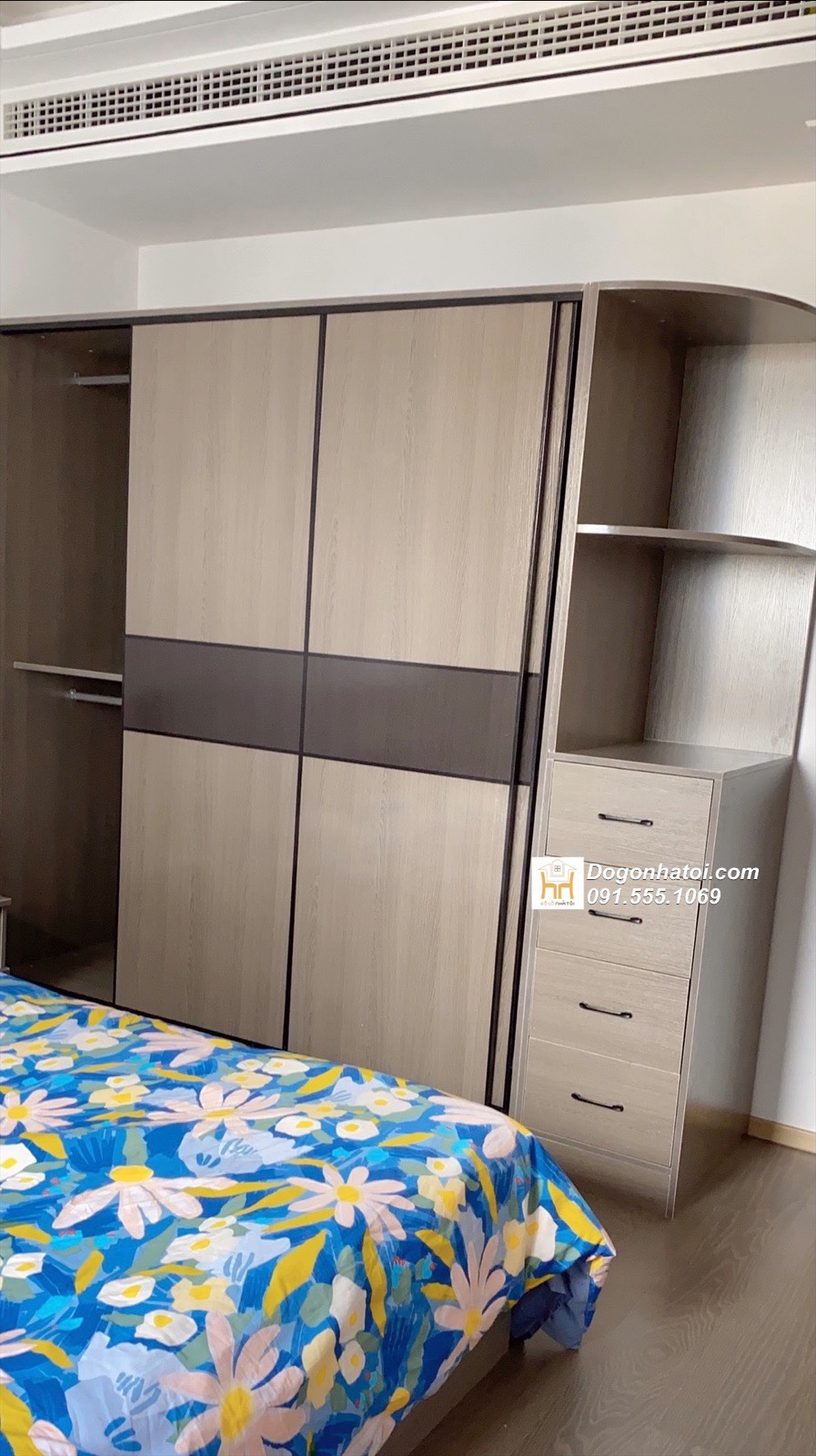 Tủ quần áo của lùa 4 cánh hiện đại C2m4 x D2m4 - TA252