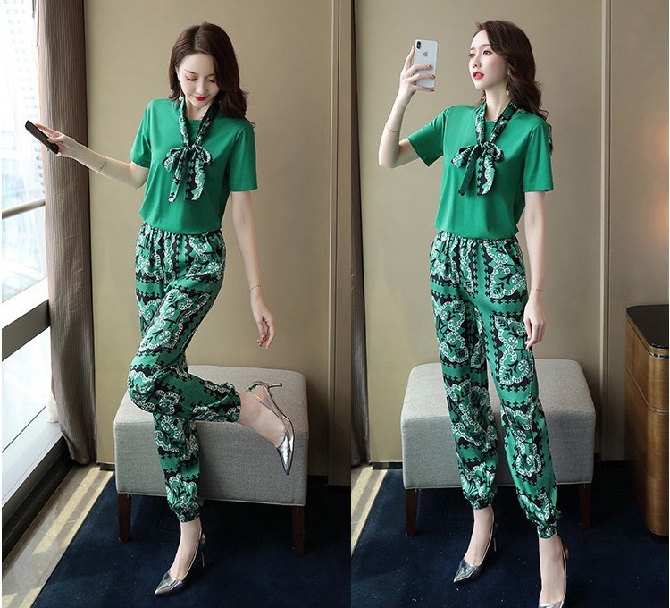 BỘ ĐỒ THỜI TRANG HỌA TIẾT