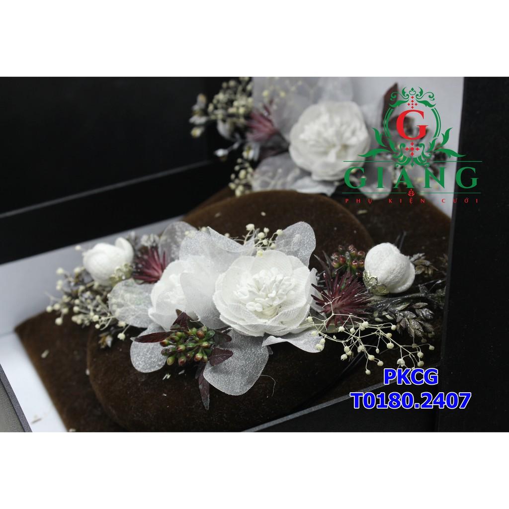 Cài tóc cô dâu hoa voan cỏ khô