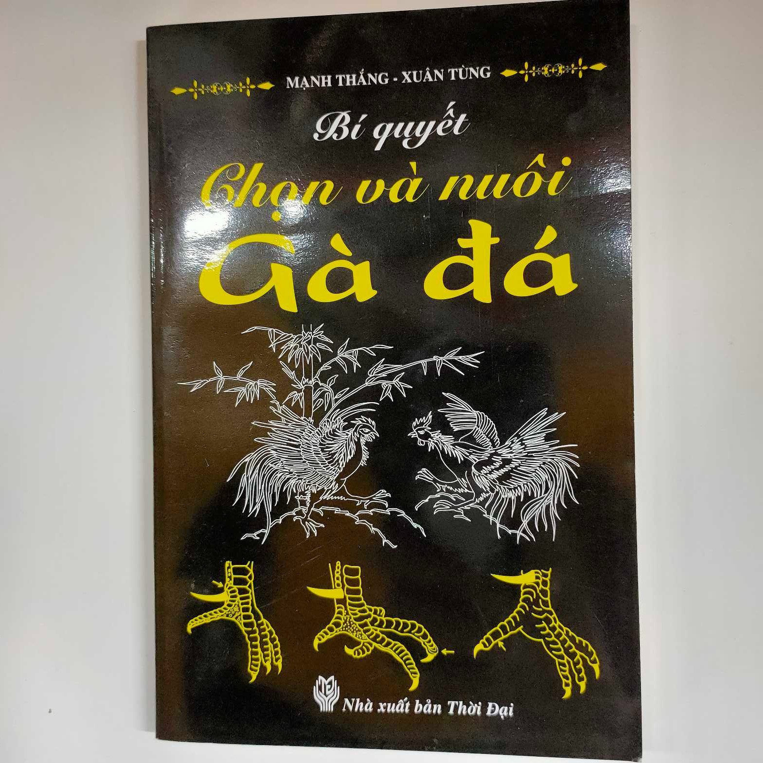 Bí quyết chọn nuôi gà đá - Những điều cần biết về chọn và nuôi gà chọi - Kỹ Thuật nuôi gà chọi - Kinh nghiệm nuôi gà chọi (4 cuốn)