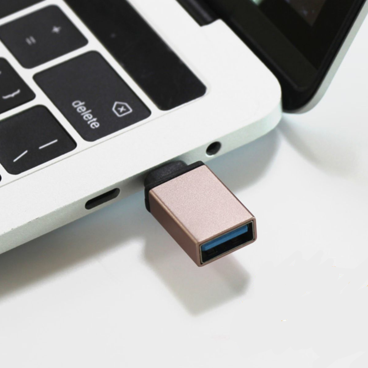 Giắc chuyển từ cổng Type-C sang USB giành cho macbook, máy tính bảng, điện thoại