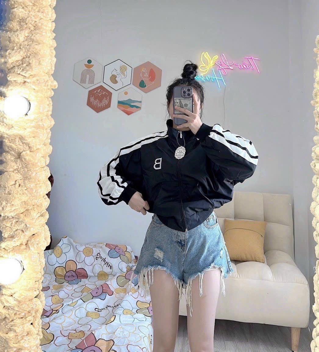 [FREESHIP] Áo Khoác Dù Nữ Có 2 Lớp Phối Dáng Form Rộng Hình Áo Thêu Logo Cực Đẹp HTM FASHION - Trắng