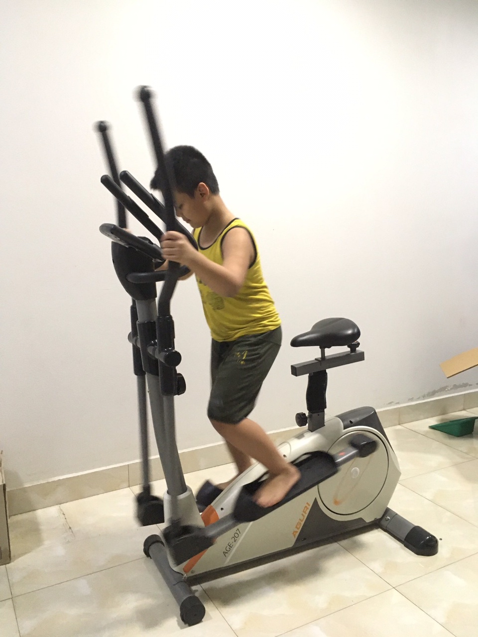 XE ĐẠP TẬP TOÀN THÂN DẠNG ELLIPTICAL AGURI AGE-207