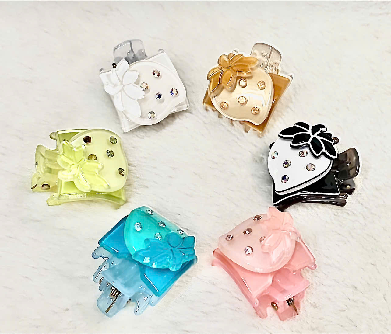Kẹp Tóc Mái Mini Hình Quả Dâu Đính Đá – Phụ Kiện Trẻ Trung Cho Mái Tóc Xinh