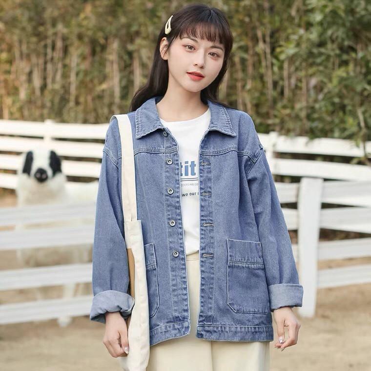 Áo khoác jean nữ túi lớn, áo khoác bò nữ phong cách nhẹ nhàng, chất vải denim dày dặn cao cấp - Lari jean