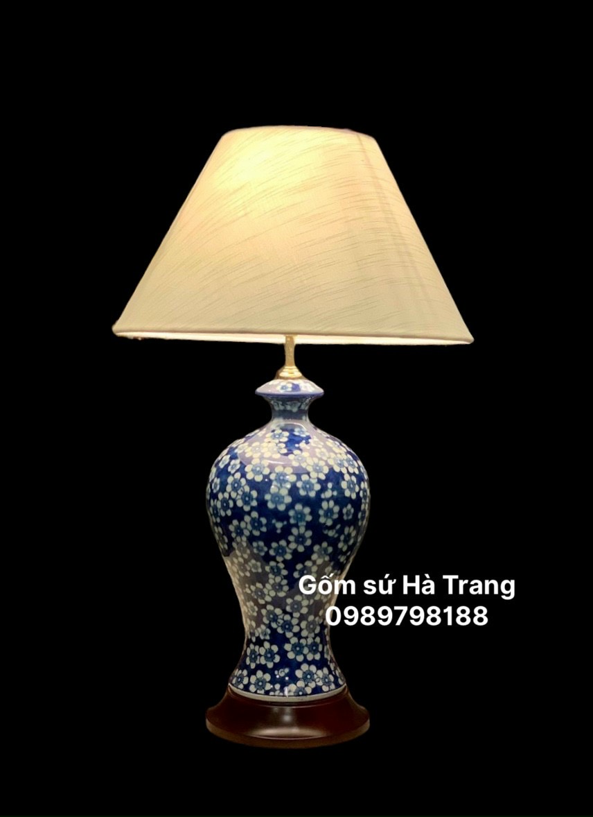 Đèn ngủ decor gốm sứ Bát Tràng cao cấp vẽ băng mai