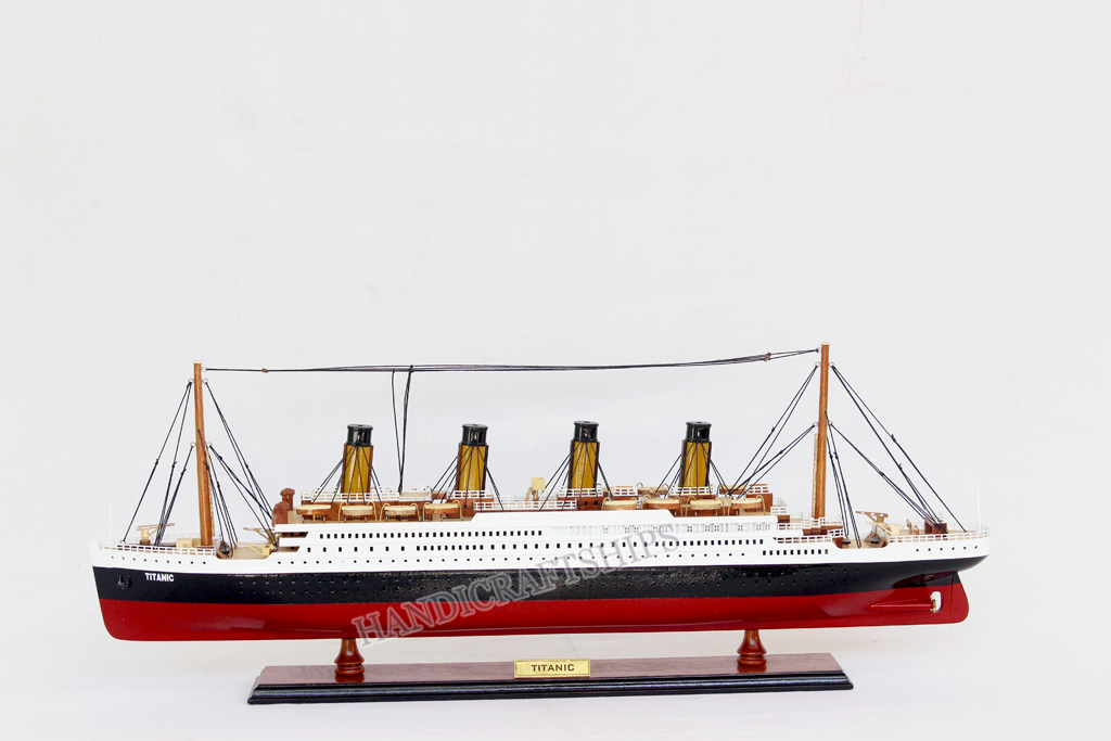 Mô hình thuyền gỗ trang trí Titanic cao cấp 60cm có điện