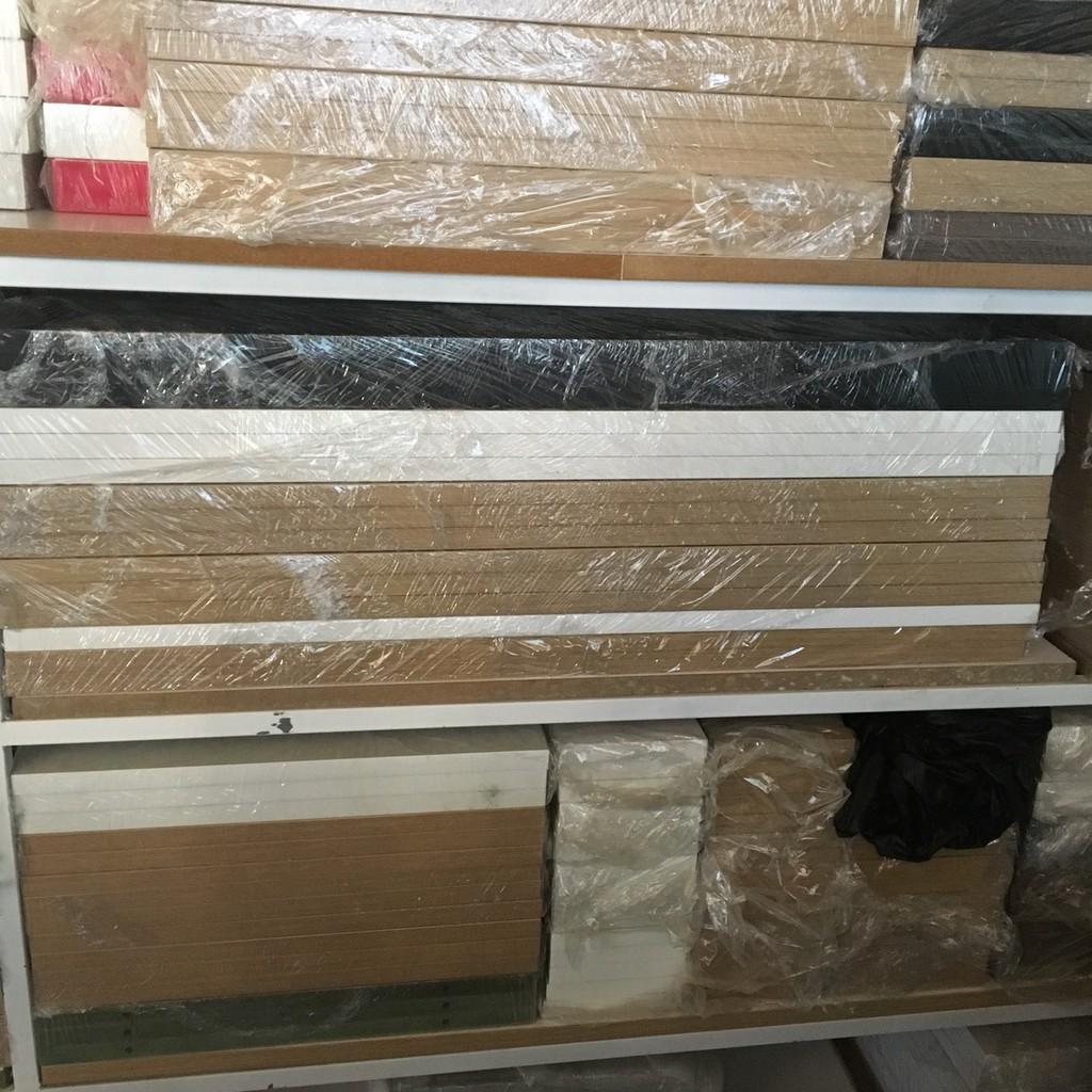 Bộ 2 thanh kệ gỗ treo tường kích thước 800x150mm, kèm phụ kiện lắp ráp