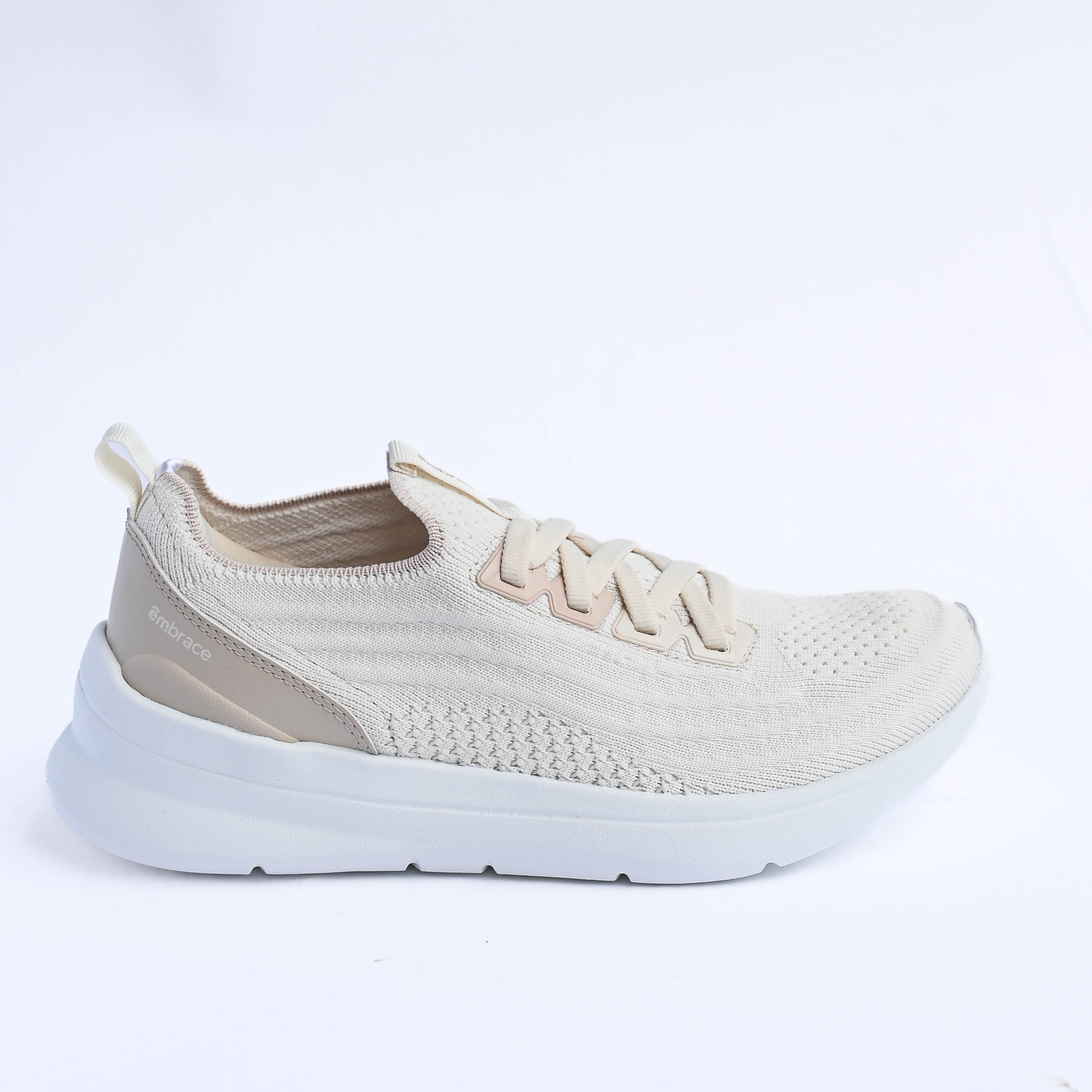Giày thể thao Bitis Embrace nữ (36-40) 579k