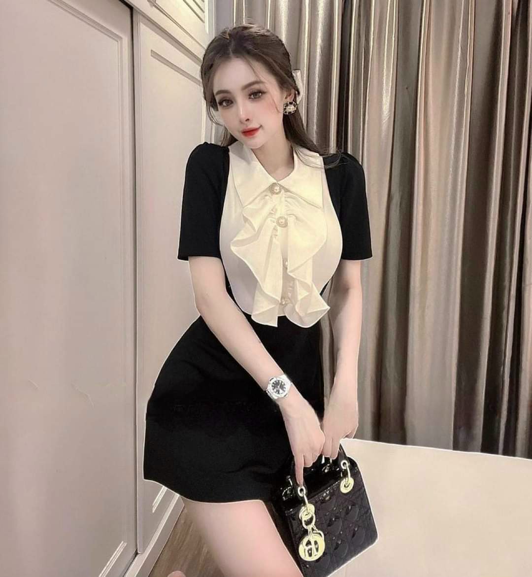ĐẦM PHỐI CỔ XẾP BÈO