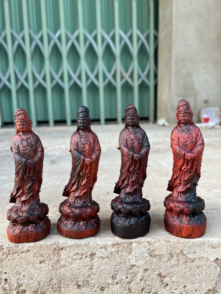 Tượng phật bà quan âm bồ tát miin bằng gỗ trắc kt cao 15×3×4cm